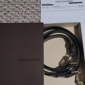 LV ebene strap